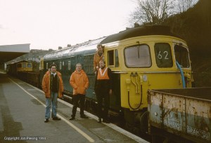 18569369212_fdcb950e24_c